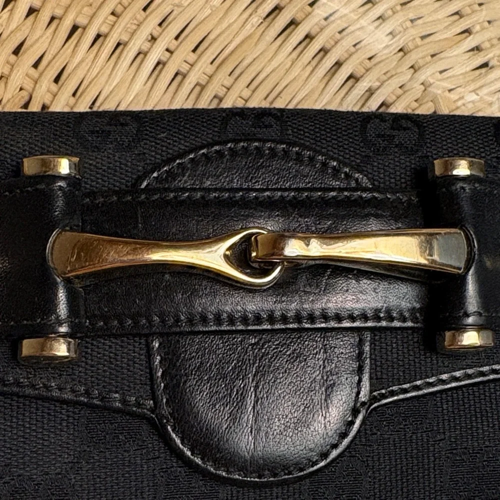 Gucci Black GG Canvas Continental Wallet with Gold Horsebit - Picture 2 of 16